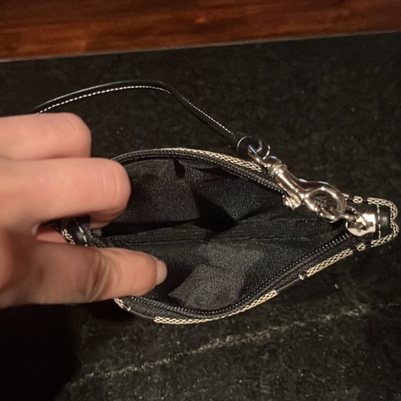 Coach wristlet - Picture 4 of 4